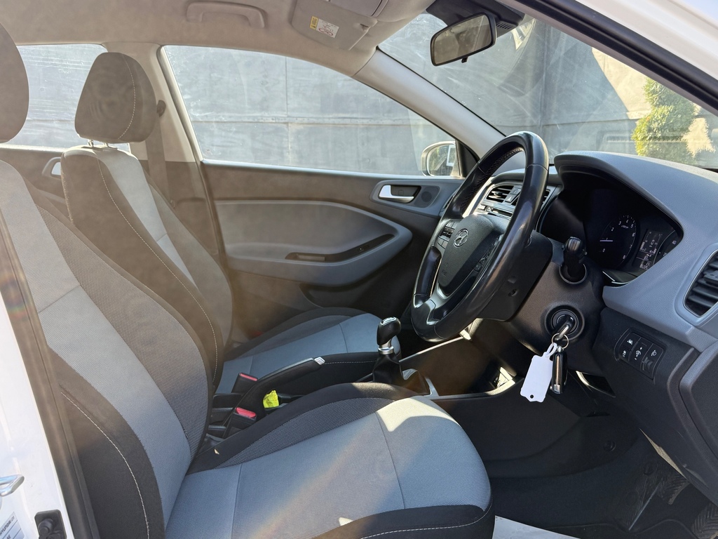 Hyundai I20 1.2 Blue Drive Se Hatchback Euro Black #14