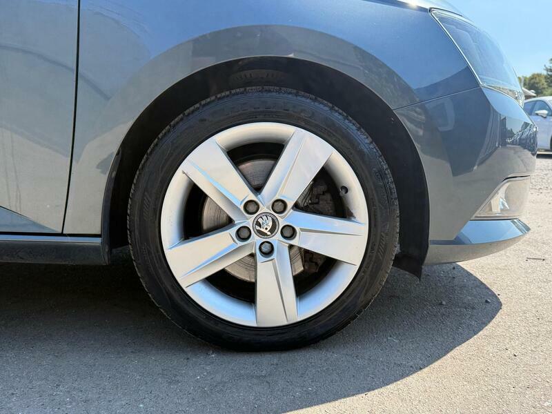 Skoda Fabia 1.0 Se Mpi Red Low Tax Bluetooth Cruise Dab Red #37