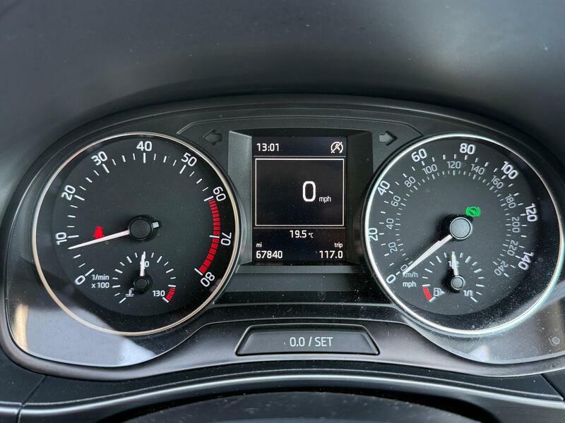 Skoda Fabia 1.0 Se Mpi Red Low Tax Bluetooth Cruise Dab Red #53