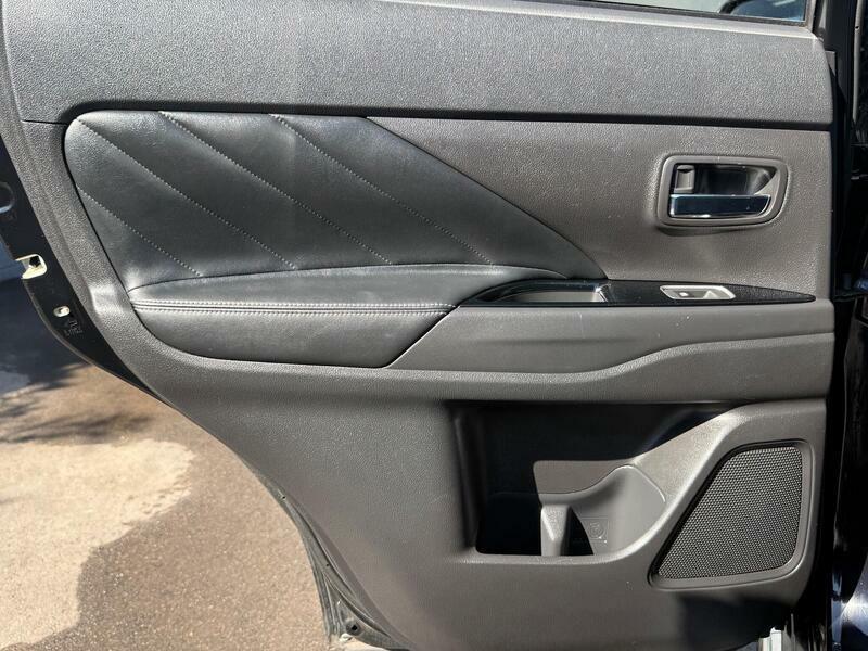 Mitsubishi Outlander 2.2 Di-d Gx4 Suv 4Wd Euro 6 Ss Black #26