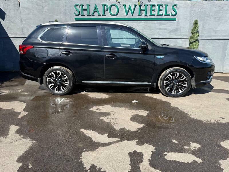 Mitsubishi Outlander 2.0H 12Kwh Gx4h Suv Plug-in Hybrid Cvt Black #6