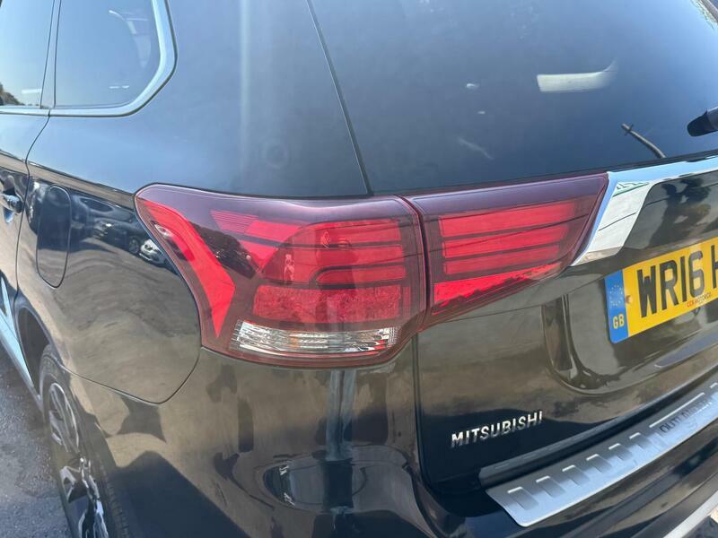Mitsubishi Outlander 2.2 Di-d Gx4 Suv 4Wd Euro 6 Ss Black #30