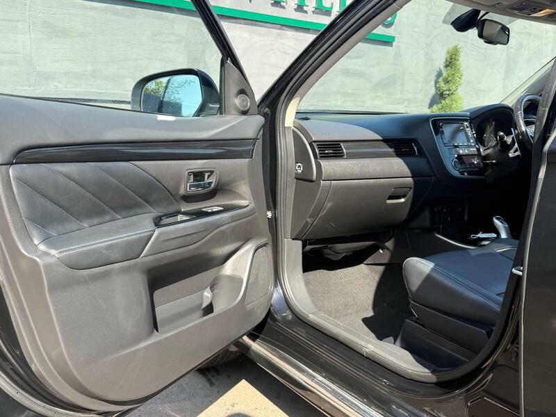 Mitsubishi Outlander 2.2 Di-d Gx4 Suv 4Wd Euro 6 Ss Black #19