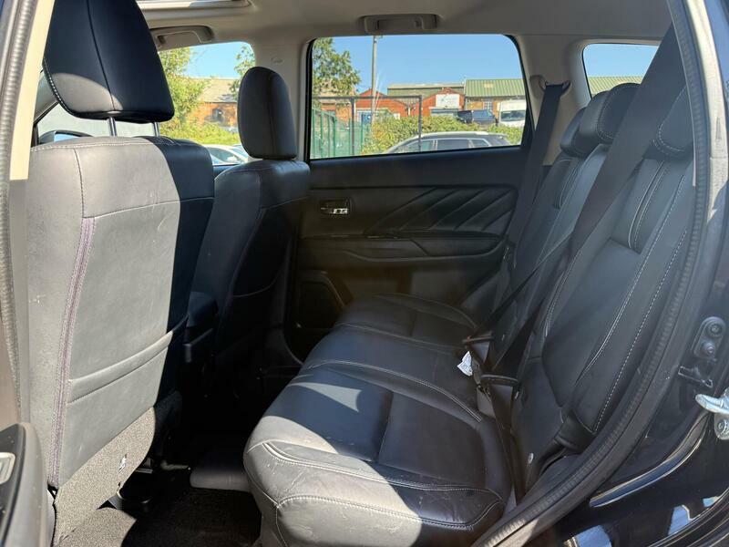 Mitsubishi Outlander 2.2 Di-d Gx4 Suv 4Wd Euro 6 Ss Black #27