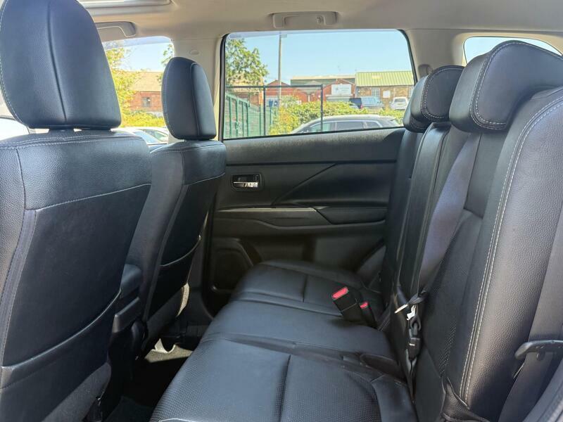 Mitsubishi Outlander Suv 2.0H 12Kwh Gx3h Cvt 4Wd Euro 6 Ss 201 Black #27