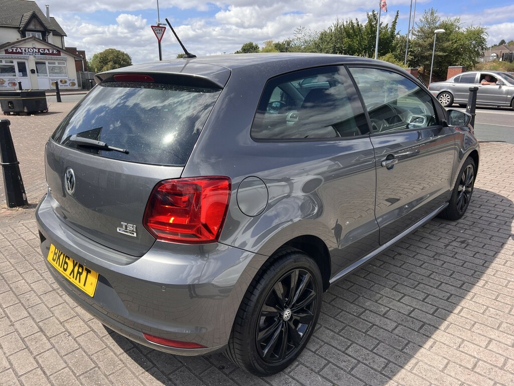 Volkswagen Polo 1.2 Tsi Bluemotion Tech Match Grey #4