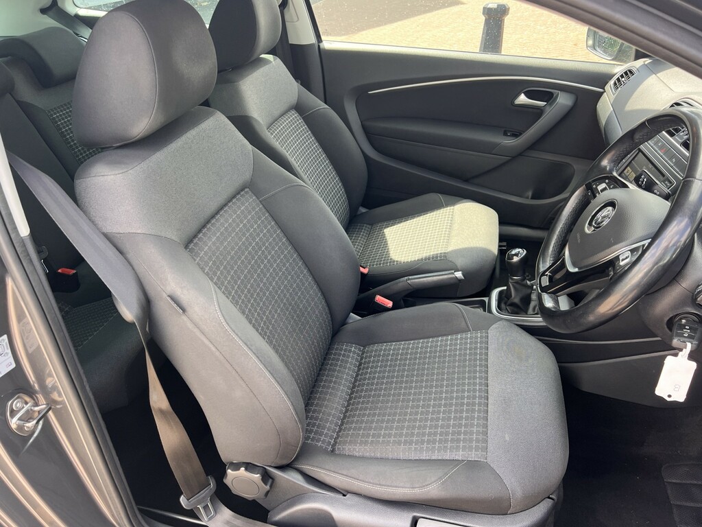 Volkswagen Polo 1.2 Tsi Bluemotion Tech Match Grey #5
