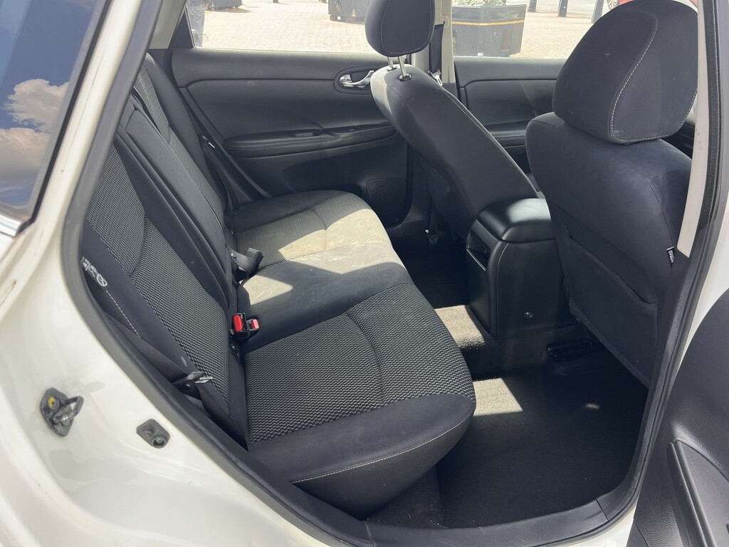 Nissan Pulsar Hatchback 1.5 Dci Acenta 2015 ET15WVN White #6
