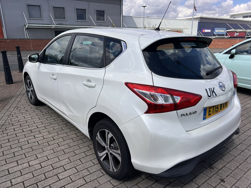 Nissan Pulsar Hatchback 1.5 Dci Acenta 2015 ET15WVN White #4