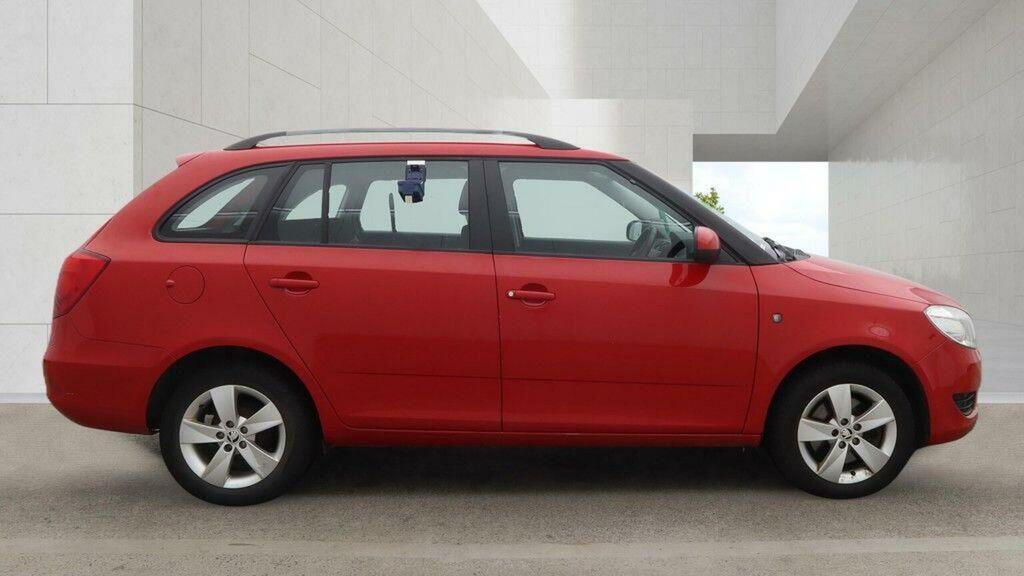 Skoda Fabia 1.6 Tdi Se Euro 5 Red #4