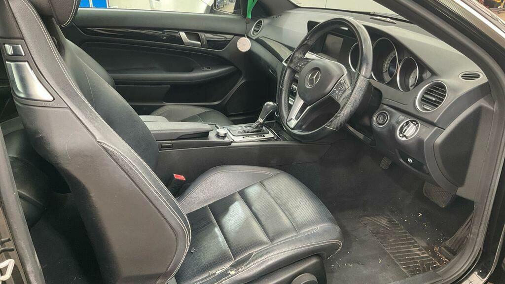 Mercedes-Benz C Class C350 Cdi Blueefficiency Amg Sport Plus 5-Door Grey #11