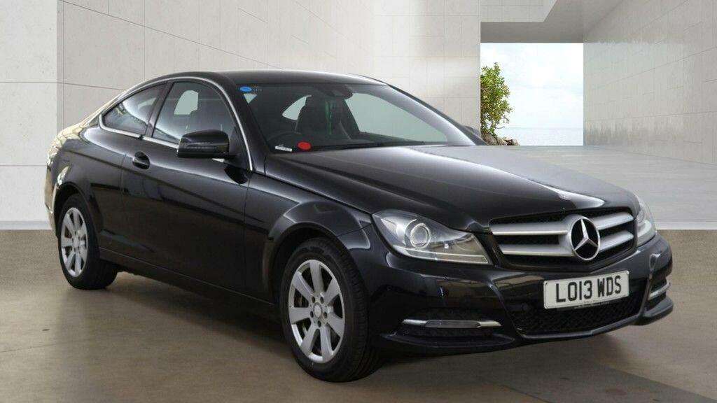 Mercedes-Benz C Class 2.1 C220 Cdi Blueefficiency Executive Se G-tronic Black