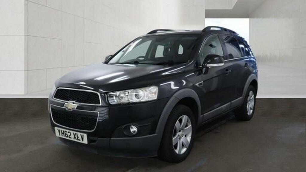 Chevrolet Captiva Suv 2.2 Vcdi Lt 4Wd Euro 5 7 Seats 201 Black #2