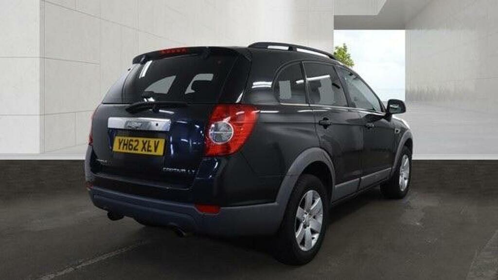 Chevrolet Captiva Suv 2.2 Vcdi Lt 4Wd Euro 5 7 Seats 201 Black #5