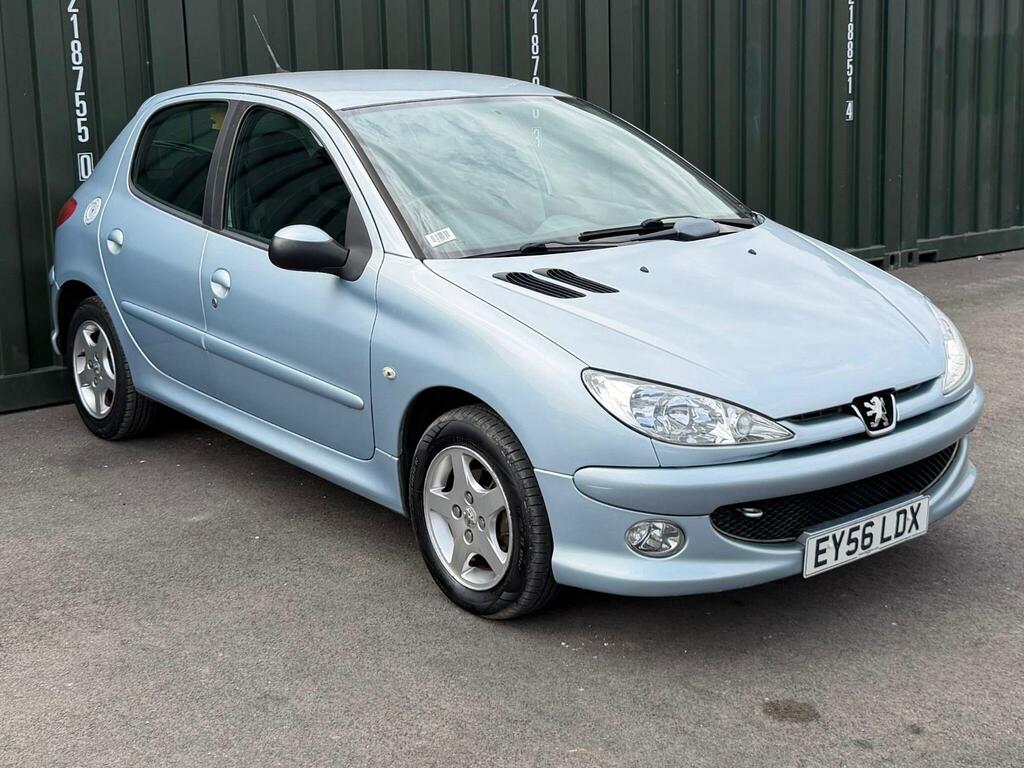 Peugeot 206 Verve Silver