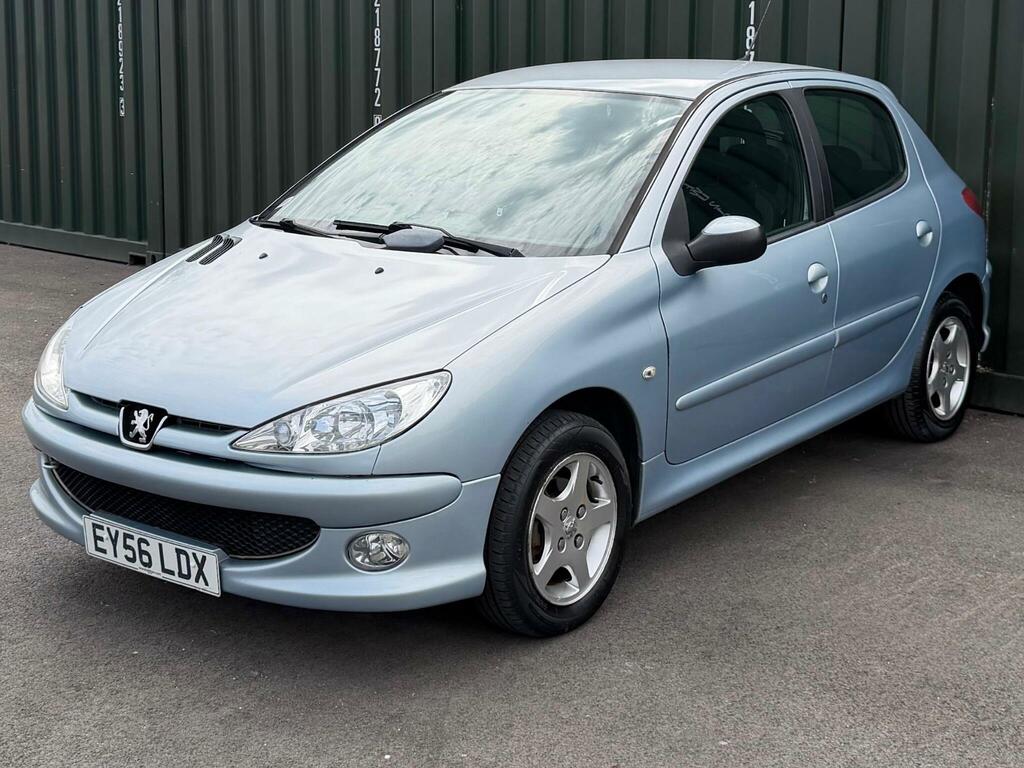 Peugeot 206 Verve Silver #3