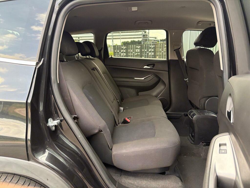 Chevrolet Orlando 2.0 Ls Vcdi 130 Bhp Red #9