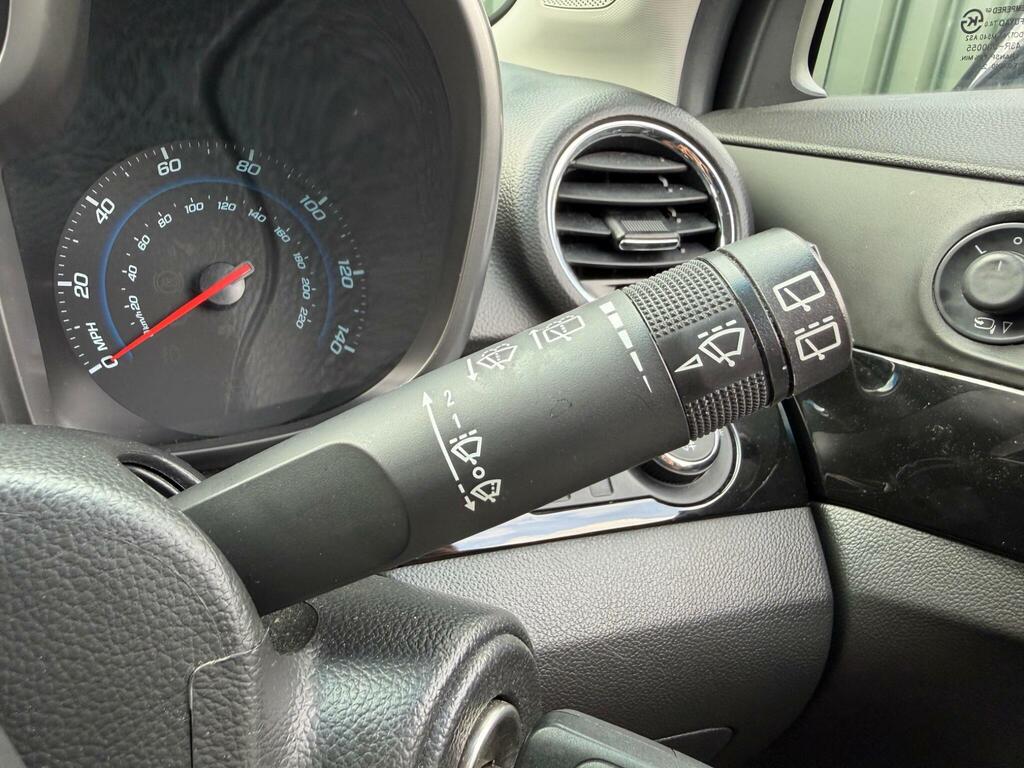 Chevrolet Orlando 2.0 Ls Vcdi 130 Bhp Red #24