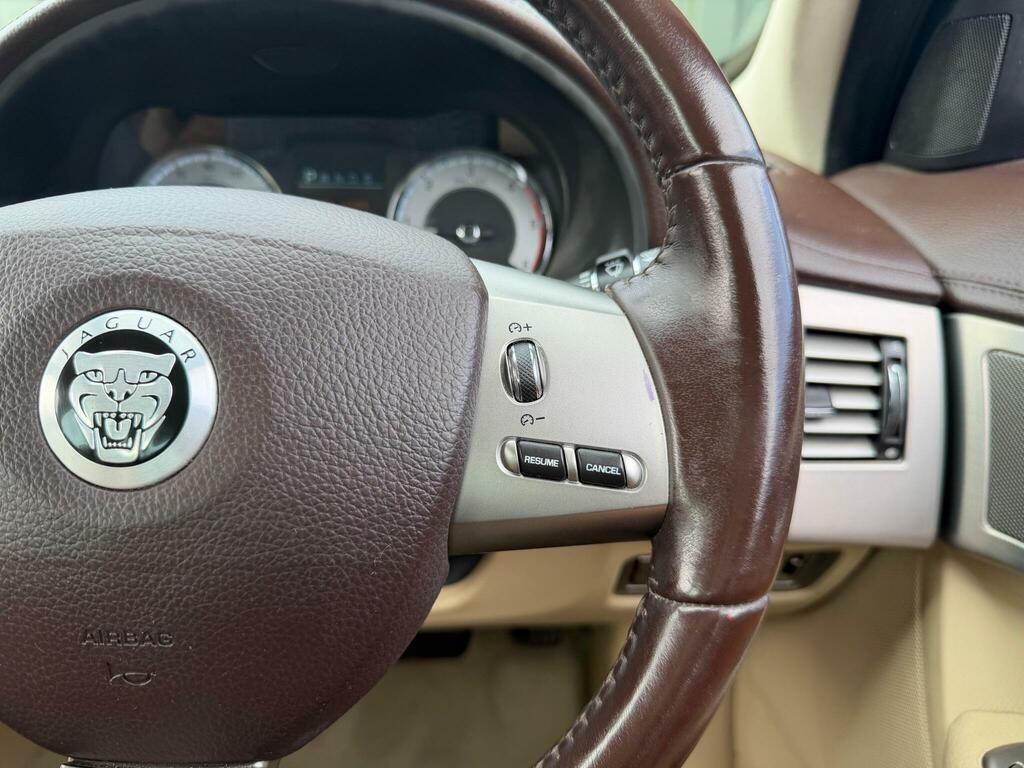 Jaguar XF 2.7D V6 Luxury Euro 4 Grey #22