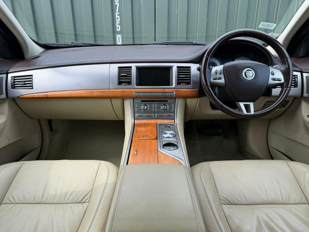 Jaguar XF 2.7D V6 Luxury Euro 4 Grey #7