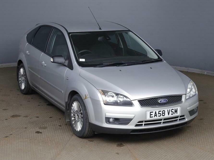Ford Focus 1.6 Titanium Silver