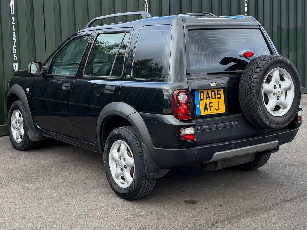 Land Rover Freelander 2.0 Td4 Se Station Wagon Black #4