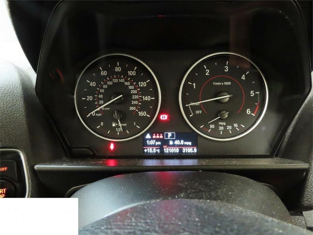 BMW 1 Series Sport Black #3