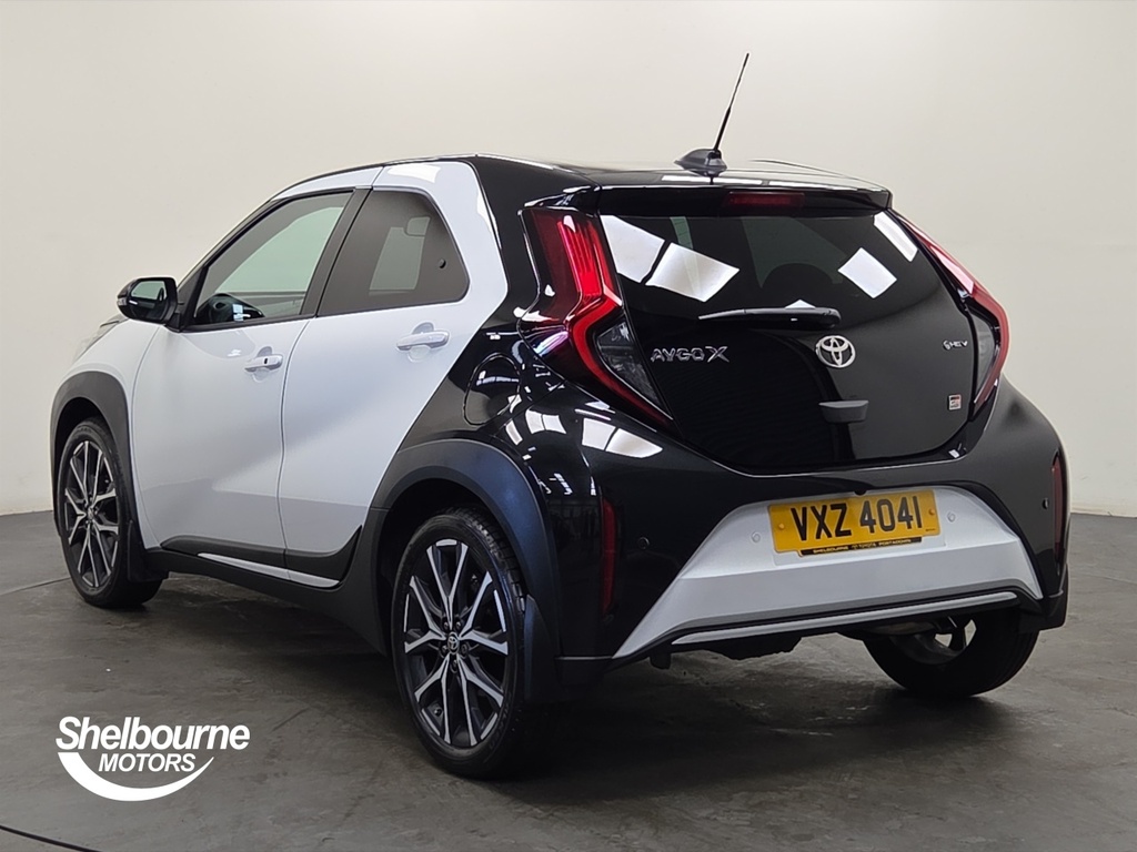 Toyota Aygo X Aygo X Gr Sport VXZ4041 White #2