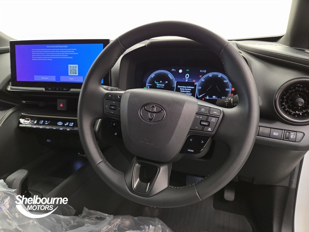 Toyota C-Hr C-hr Design 1.8 Fwd Hybrid FL74PNZ White #4