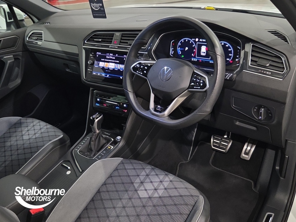 Volkswagen Tiguan Tiguan 1.5 Tsi R-line Suv Dsg Euro 6 S CVZ8088 White #4