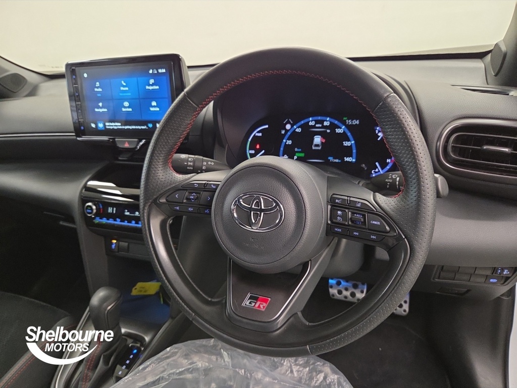 Toyota Yaris Cross Yaris Cross Gr Sport 1.5 Hybrid Fwd Ad TXZ7329 White #4