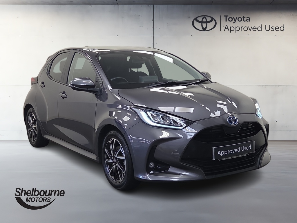 Toyota Yaris Yaris Design 1.5 Hybrid BMZ2754 Grey
