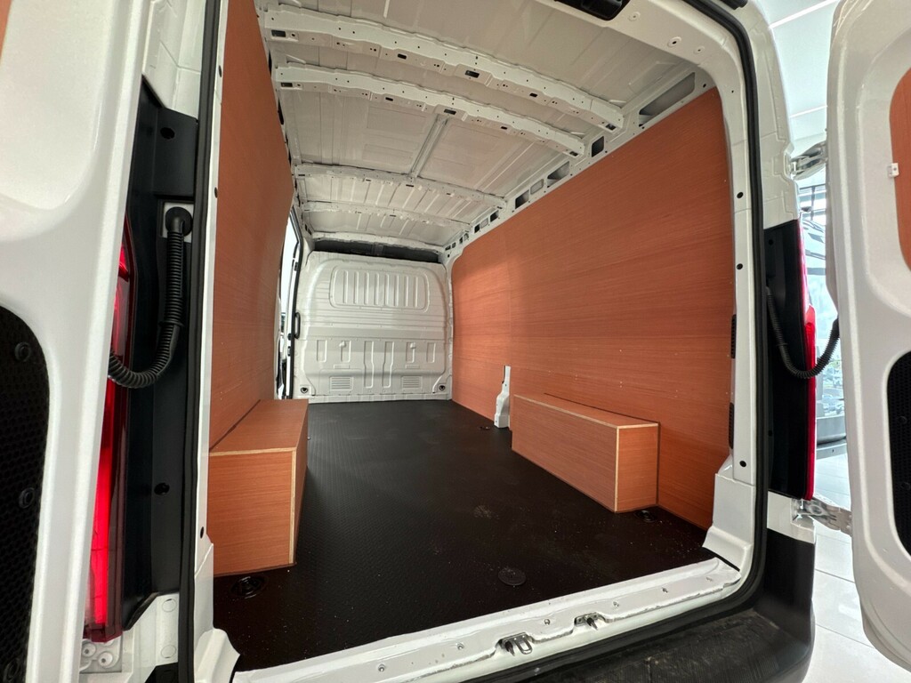 Maxus Deliver 9 Deliver 9 2.0 D20 150 High Roof Van Silver #22