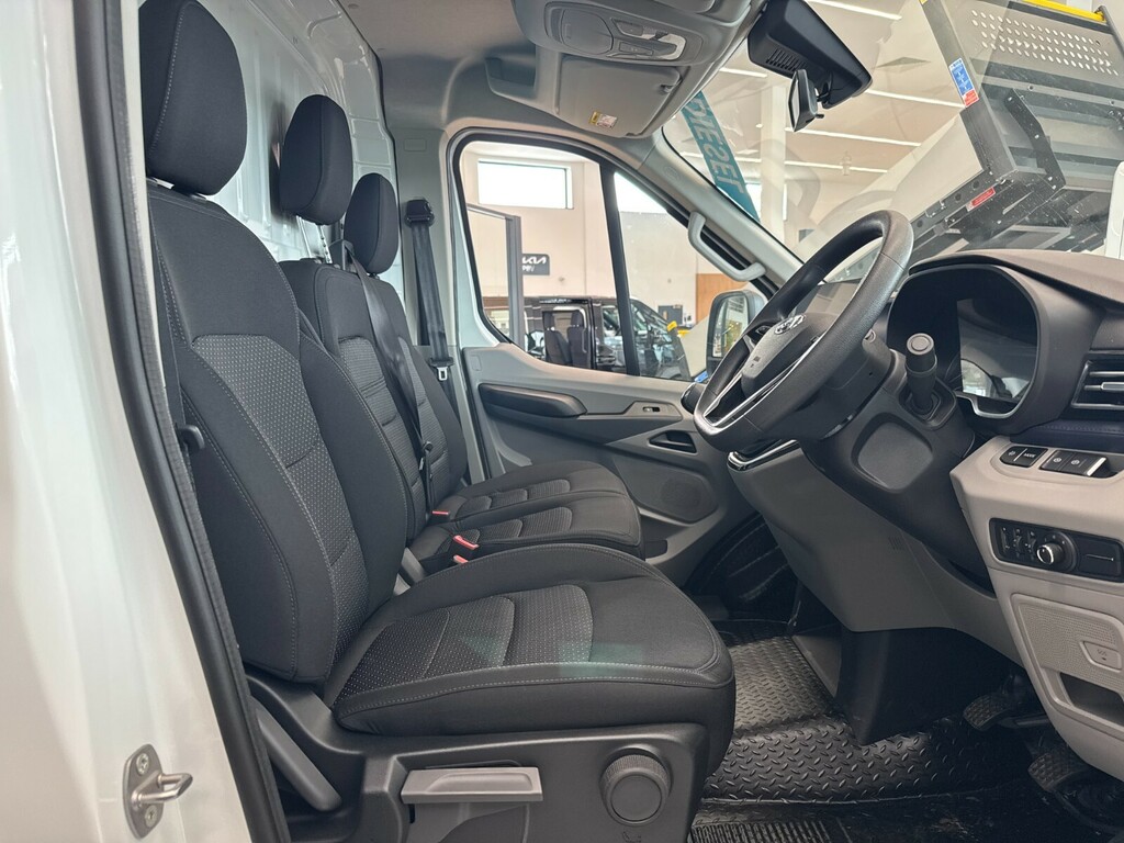 Maxus Deliver 9 Deliver 9 2.0 D20 150 High Roof Van Silver #14
