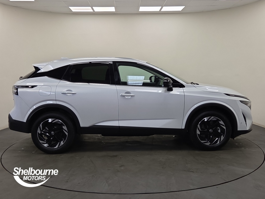 Nissan Qashqai Qashqai 1.5 E-power 205 N-connecta Hatchb White #3