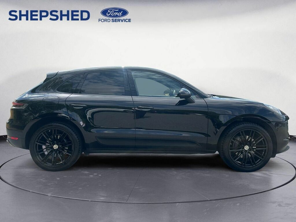Porsche Macan 2.0T Suv Pdk 4Wd Euro 6 Ss 245 Ps LY19WHH Black #2