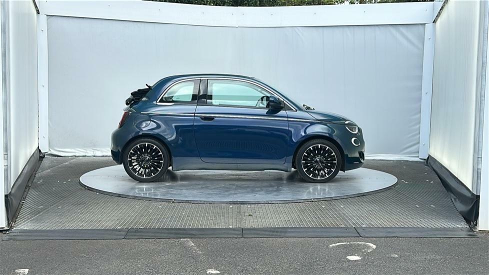 Fiat 500E C 42Kwh La Prima Convertible 118 Green #5
