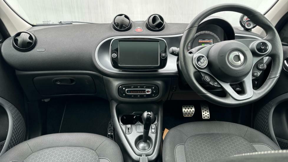 Smart Forfour 17.6Kwh Premium Hatchback 22Kw Black #4