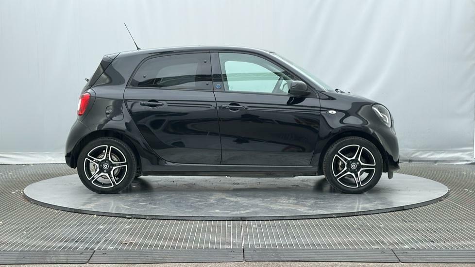 Smart Forfour 17.6Kwh Premium Hatchback 22Kw Black #5