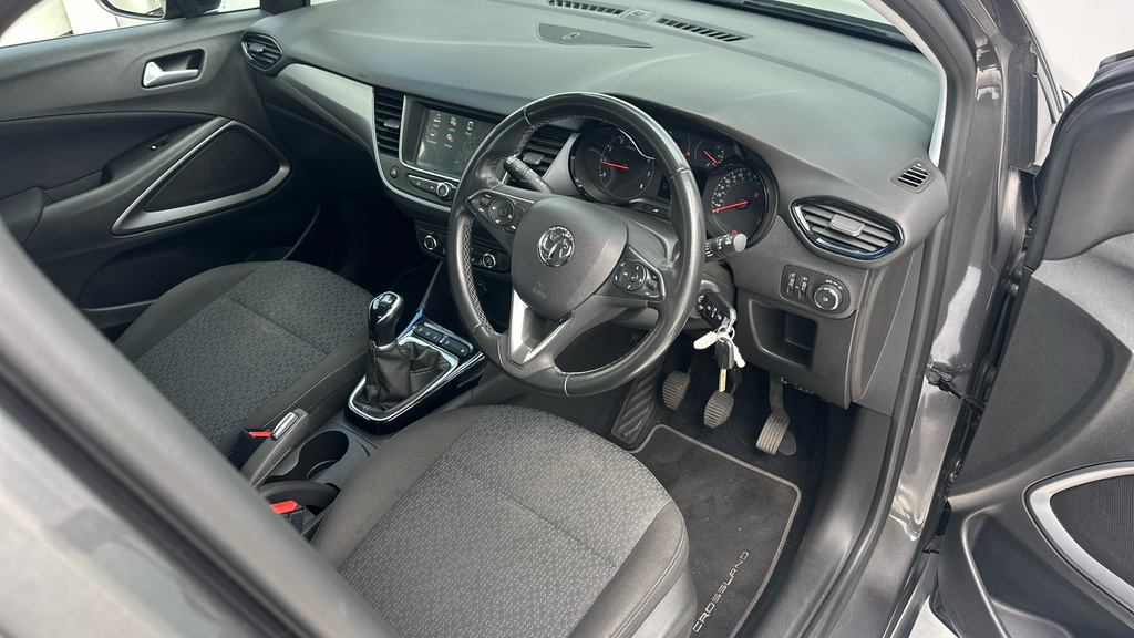 Vauxhall Crossland 1.2 Se Suv Euro 6 Ss 83 Ps NL71VGD Grey #2