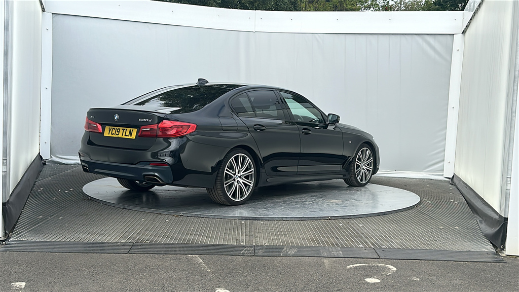BMW 5 Series 3.0 530D M Sport Saloon Xdrive Eur YC19TLN Black #6