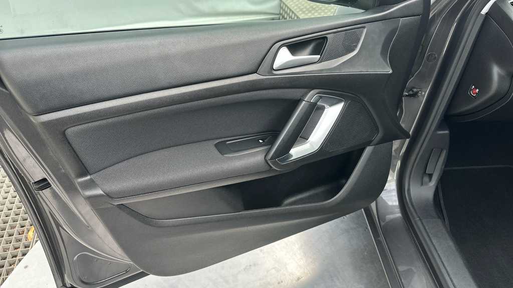 Peugeot 308 SW Puretech Tech Edition Blue #37
