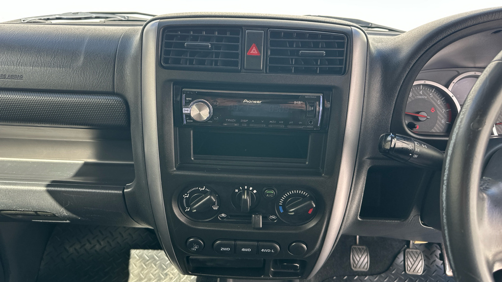 Suzuki Jimny Suv 1.3 Vvt Sz4 201717 Silver #12