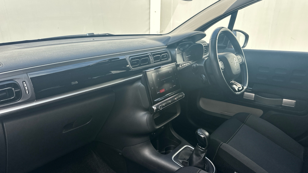 Citroen C3 1.2 Puretech Flair H B Green Very Clean Exampl #11