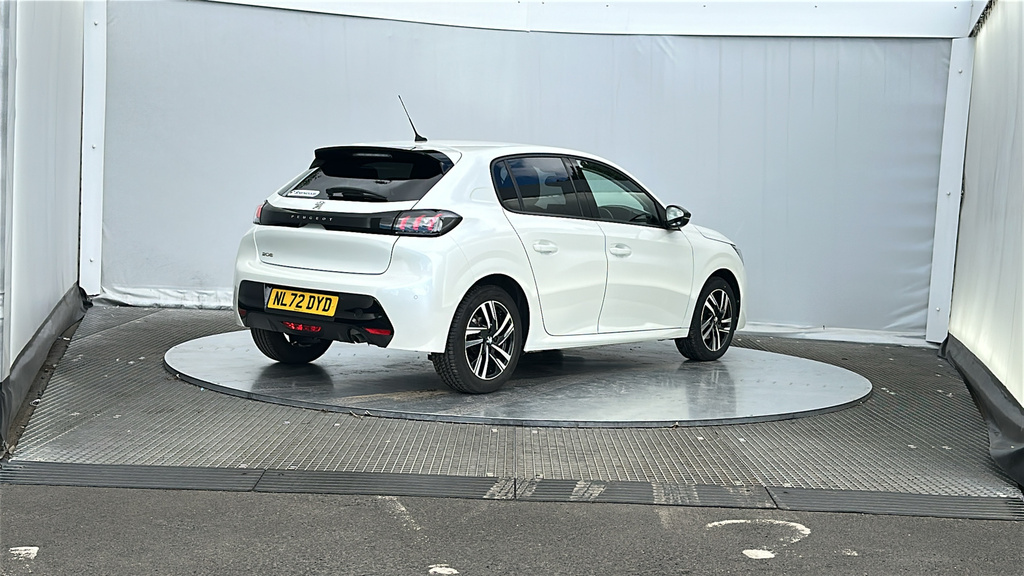 Peugeot 208 1.2 Puretech Allure Premium Hatchback NL72DYD White #6