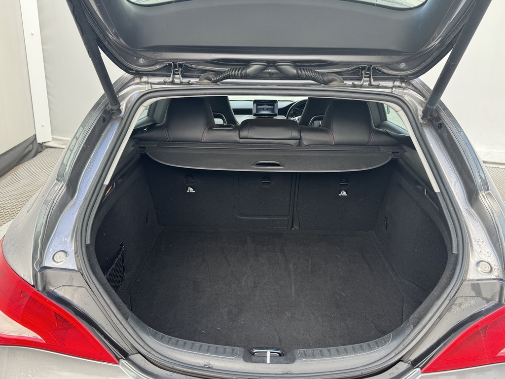 Mercedes-Benz CLA Class 1.6 Cla200 Amg Line Edition Shooting Brake Pet Grey #4