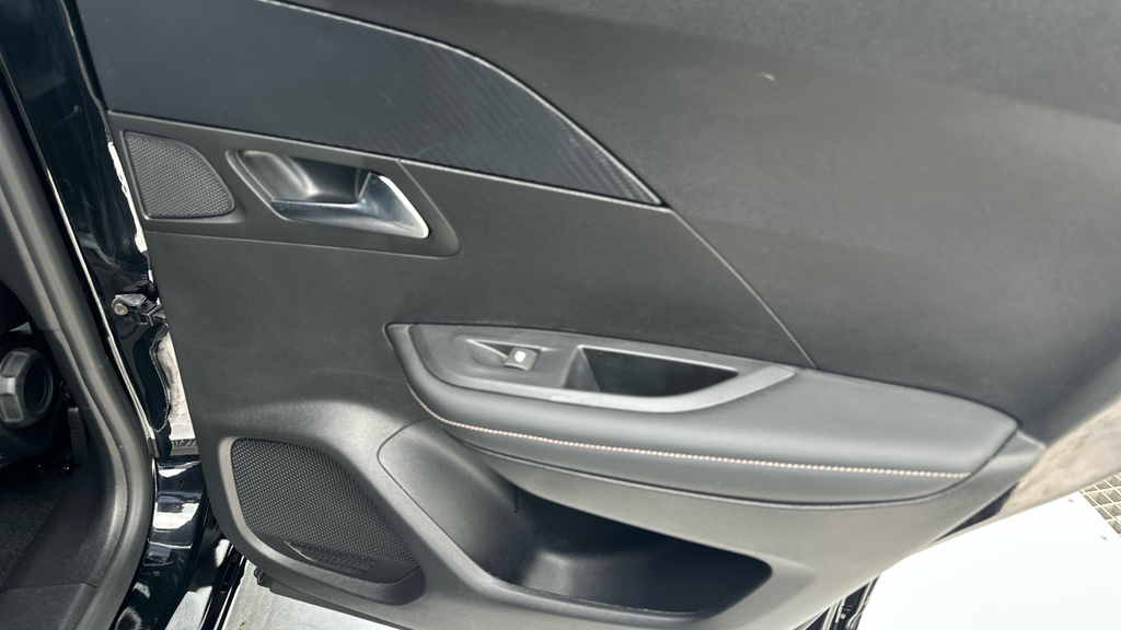 Peugeot e-2008 115Kw Gt 54Kwh Black #43