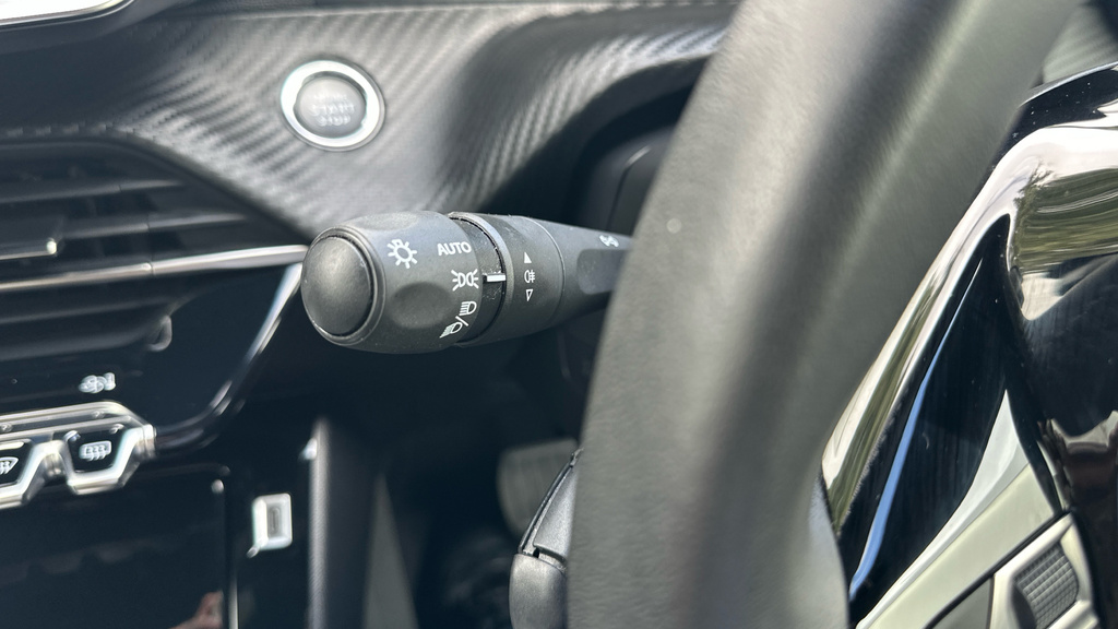 Peugeot e-2008 115Kw Gt 54Kwh Black #51