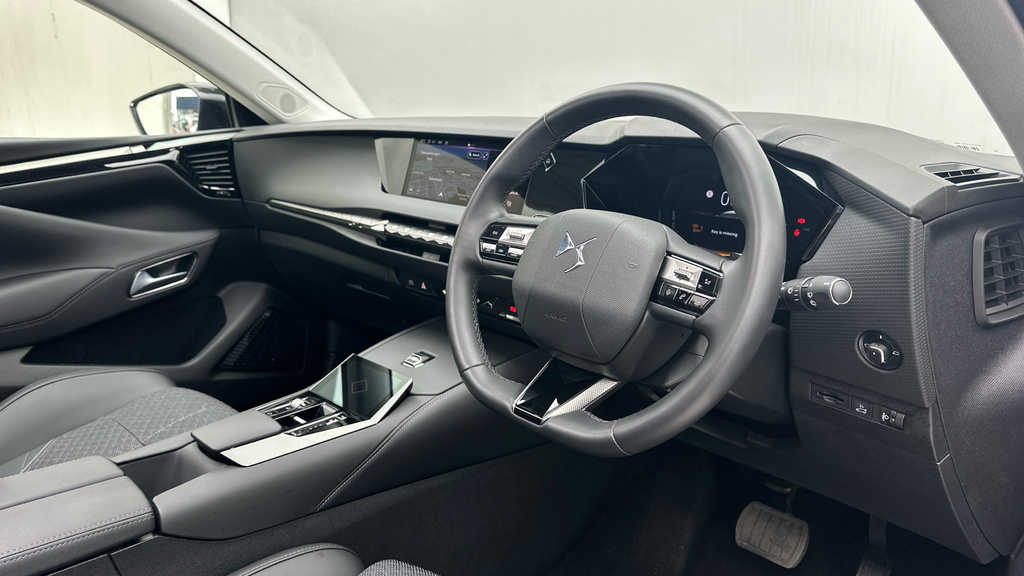 DS DS 4 1.2 Mhev Pallas Hatchback Hybrid E-dsc Grey #2