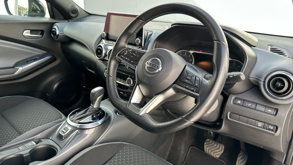 Nissan Juke 1.0 Dig-t N-connecta Suv Dct Euro Grey #2
